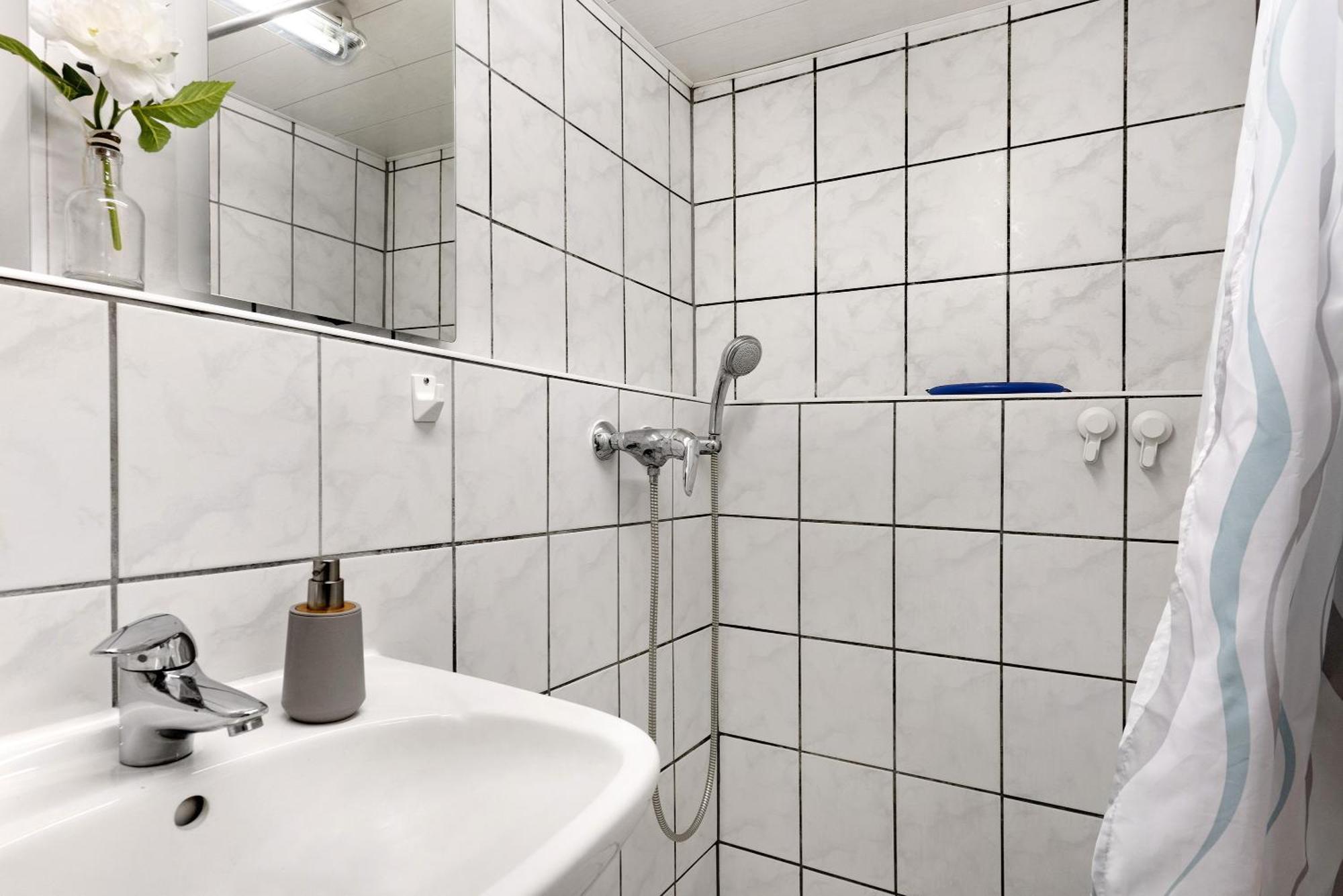 Bed and Breakfast Sleep And Go Mundelsheim Exterior foto